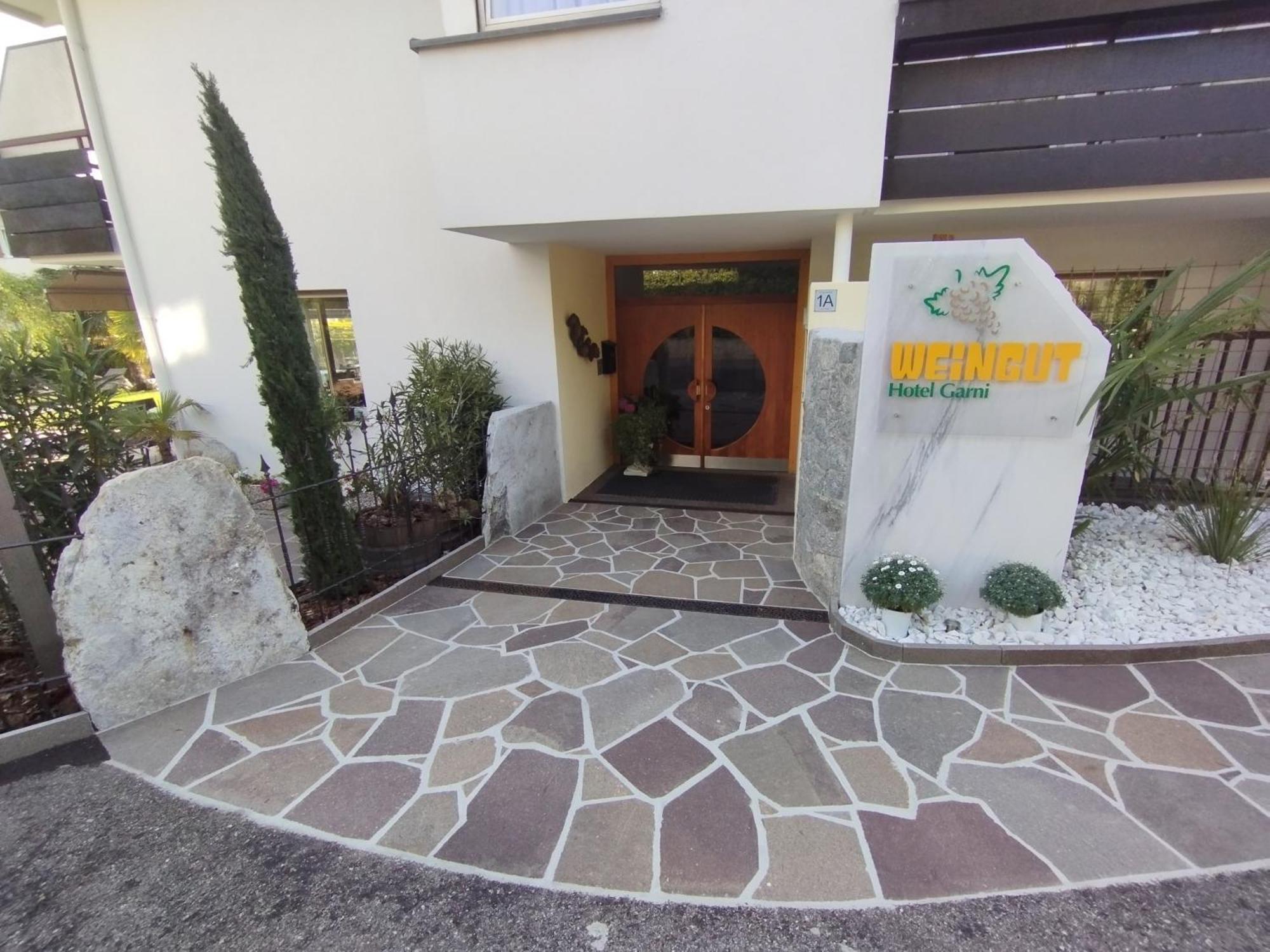 Hotel Garni Weingut Merano Exterior foto